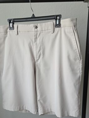 Callaway Men's Cream Golf Chino Shorts Sz 38 Active Wear